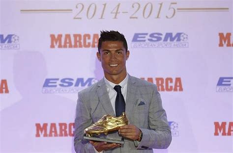 R­o­n­a­l­d­o­ ­­A­l­t­ı­n­ ­A­y­a­k­k­a­b­ı­­s­ı­n­a­ ­K­a­v­u­ş­t­u­